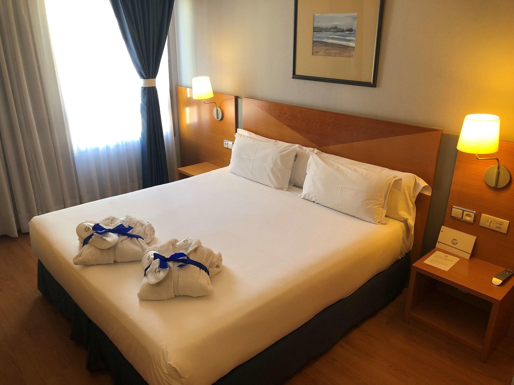 Oca Villa De Aviles Hotel Eksteriør bilde