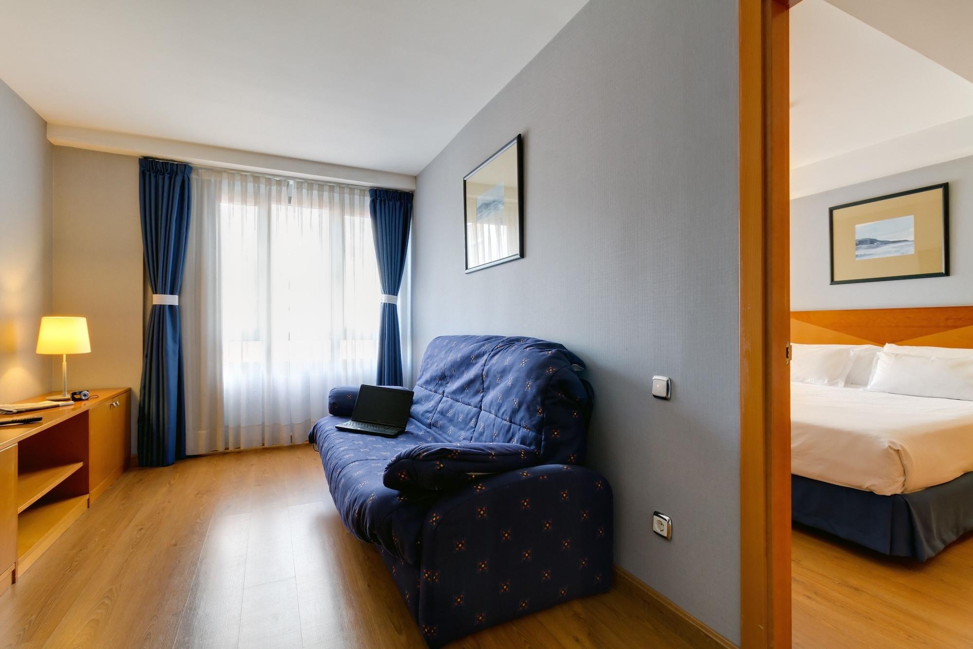 Oca Villa De Aviles Hotel Eksteriør bilde