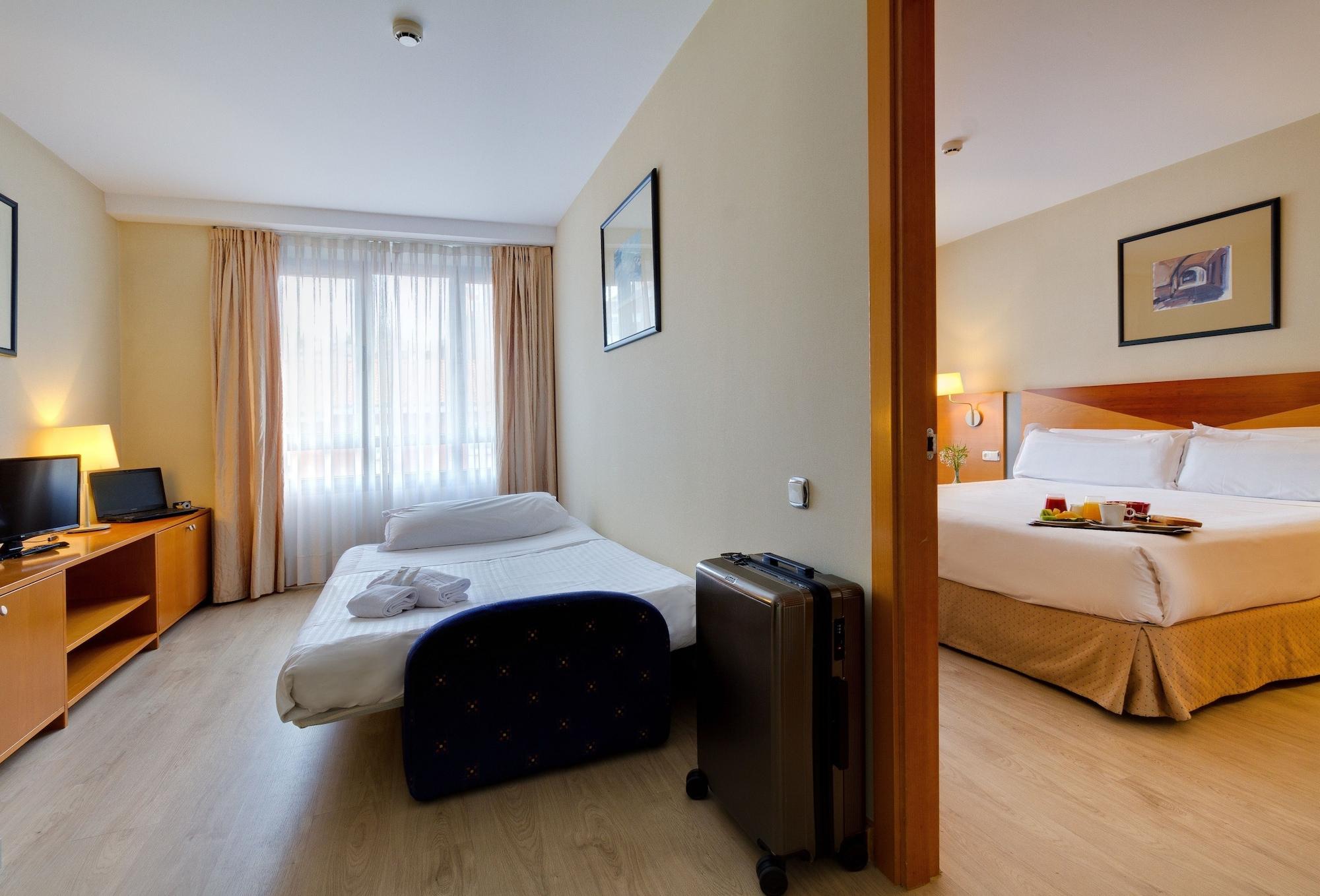 Oca Villa De Aviles Hotel Eksteriør bilde