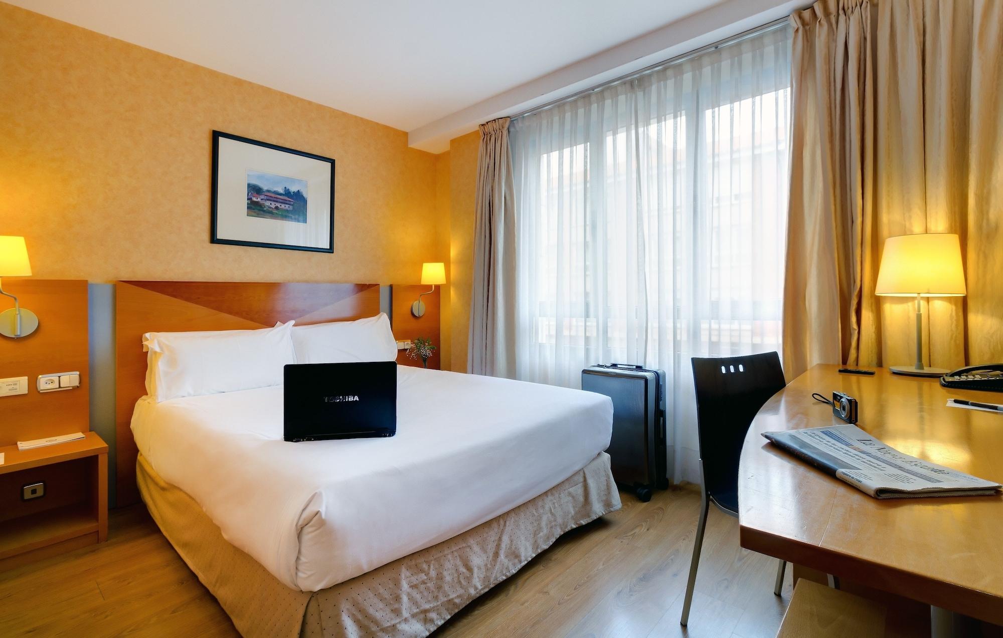 Oca Villa De Aviles Hotel Eksteriør bilde