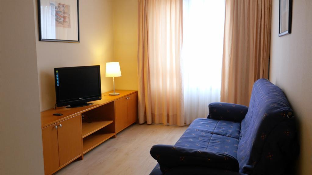 Oca Villa De Aviles Hotel Eksteriør bilde