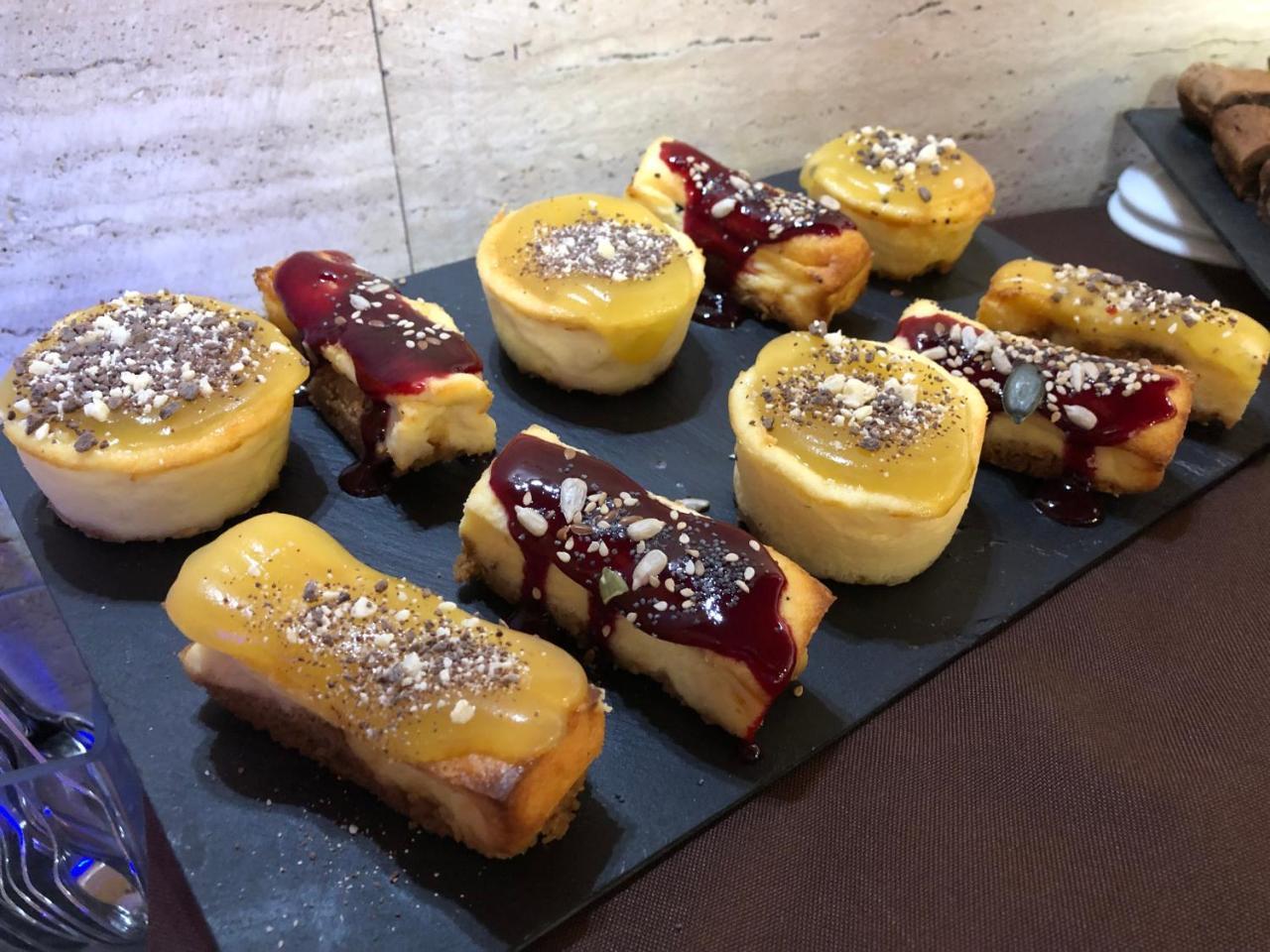 Oca Villa De Aviles Hotel Eksteriør bilde